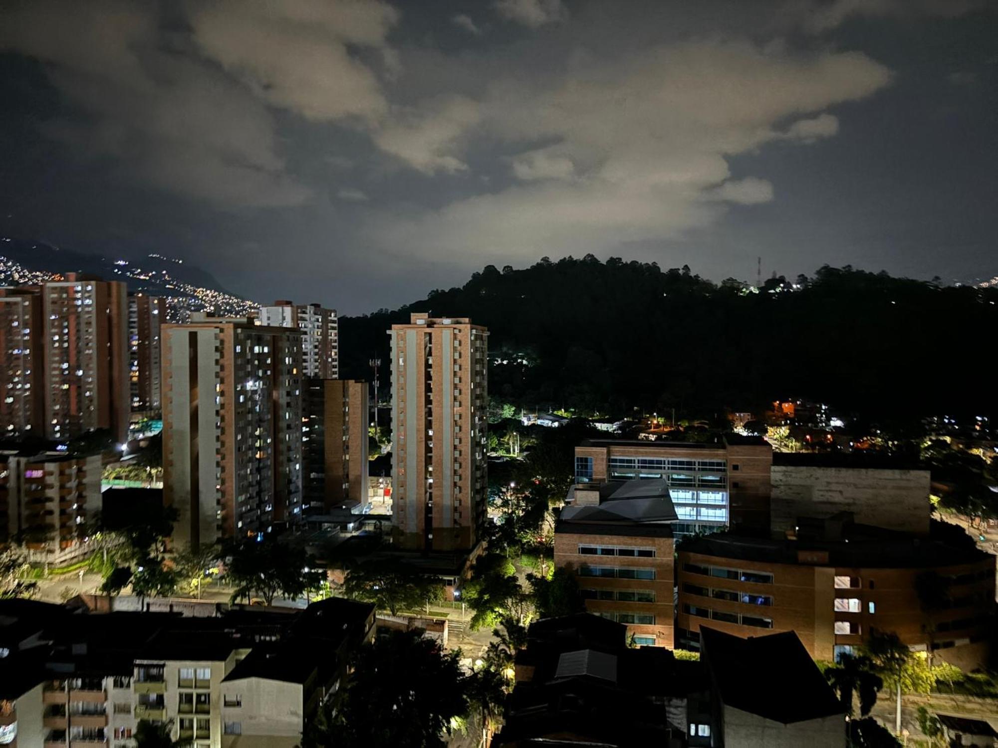 Tequendama Hotel Medellin - Estadio Exterior photo